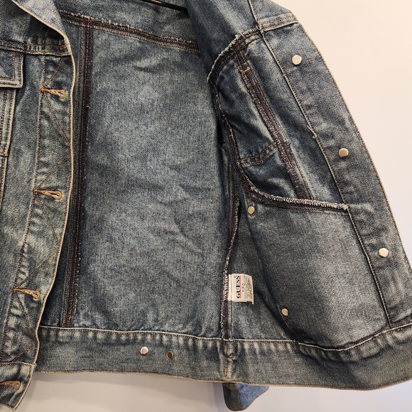GUESS Denim Jean Jacket - Picture 13 of 13